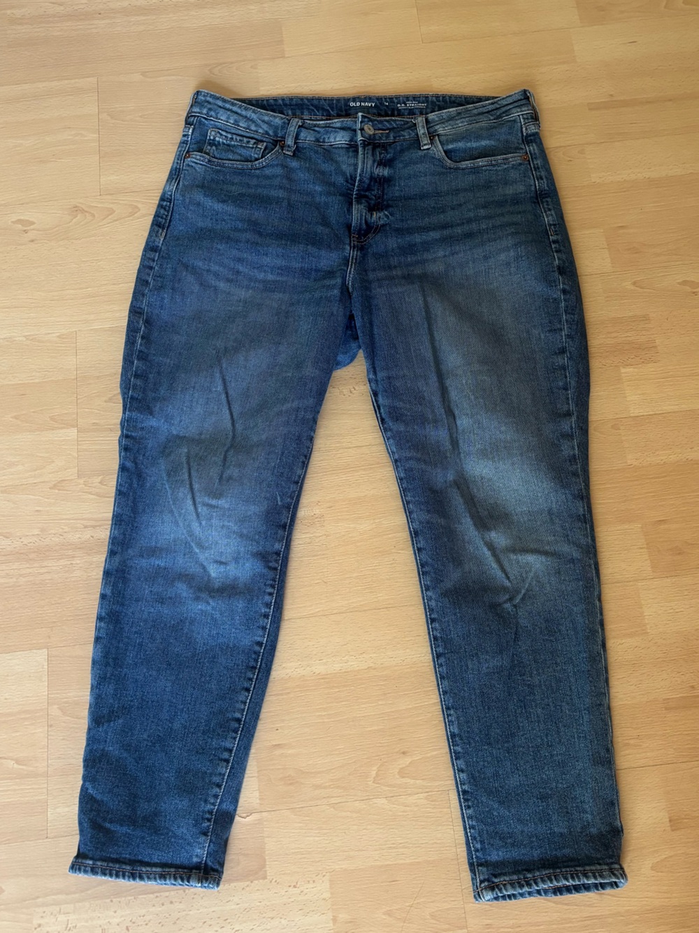 Old Navy Women’s Dark Blue Straight Leg Jeans